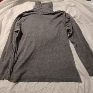 VTg. Fashion Formulas Gray Long Sleeve Tee Turtleneck Top Women's S
